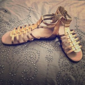 ✨Aerosoles ROSE-Gold Gladiators